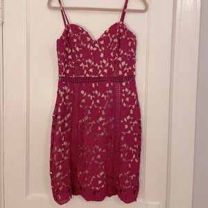 Lulu’s Giovanni Magenta Lace Sheath Dress